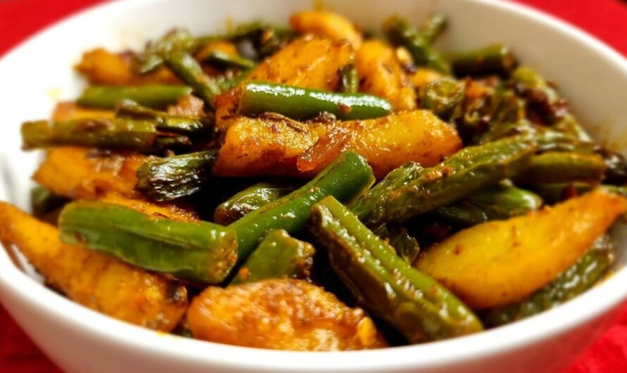 घर पर बनाएं कुरकुरी और स्वादिष्ट आलू बीन्स की सब्जी | Aloo Beans Ki Sabzi Recipe in Hindi